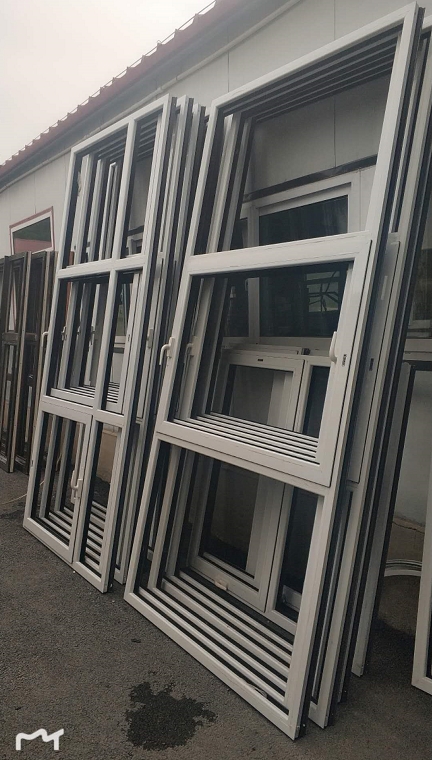 鞍山市天乙門(mén)窗工業(yè)有限公司沈陽(yáng)經(jīng)銷(xiāo)商所訂貨品已完成，經(jīng)過(guò)檢驗(yàn)后進(jìn)行包裝，準(zhǔn)備發(fā)貨。(圖2)